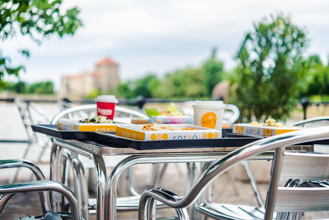 Korzó - Vendéglátás