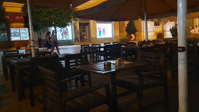 Székesfehérvár, Fő u. 1, 8000