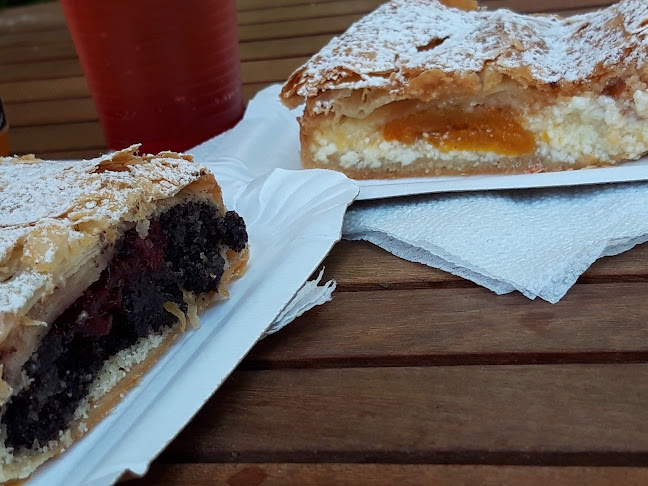 Comentarii opinii despre Monarchia Rétesház