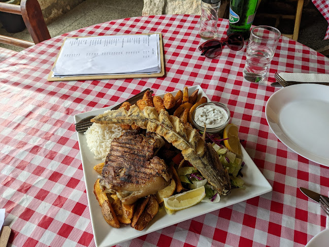 Opinii despre Grill Gödör în Sárospatak - Vendéglátás