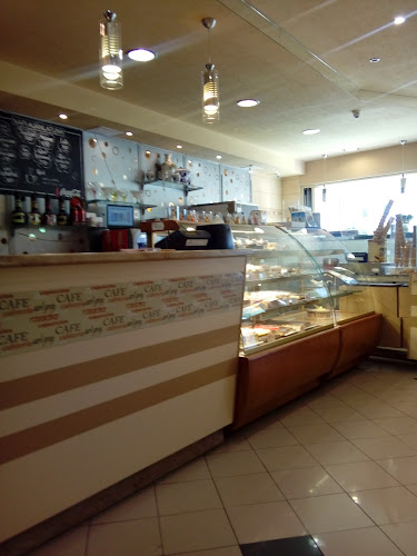 Kiskerekes Cukrászda és Büfé, Pizzák - Vendéglátás