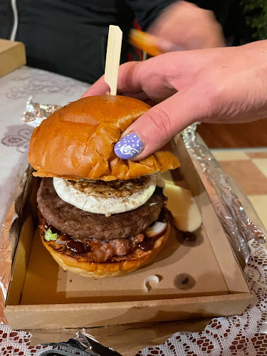 Tulipán Pizzéria - Vendéglátás