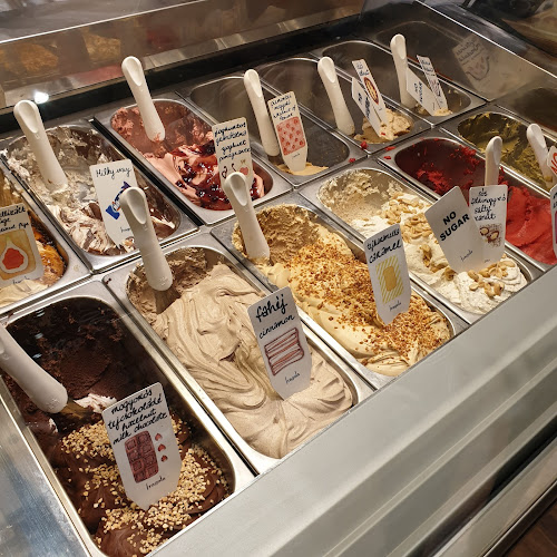 Fragola Gelateria - Vendéglátás