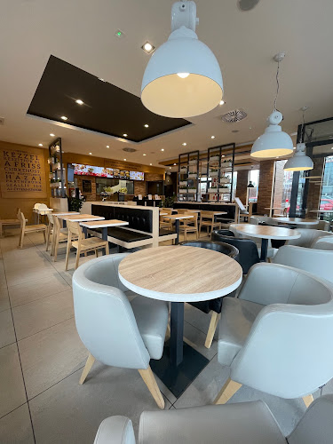 KFC Budaörs Drive Thru - Vendéglátás