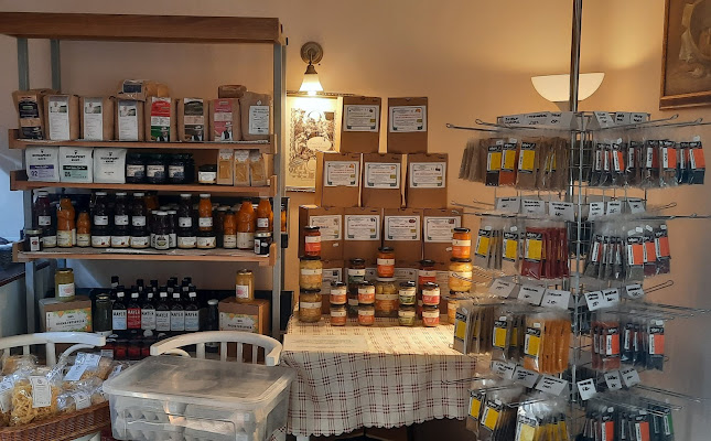 Panelpék // Egy falat kenyér - Budapest