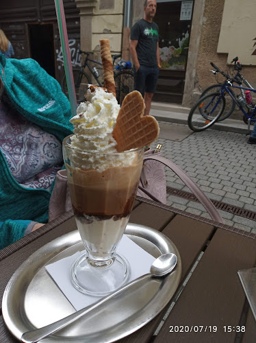 Dolomiti Fagylaltozó - Vendéglátás