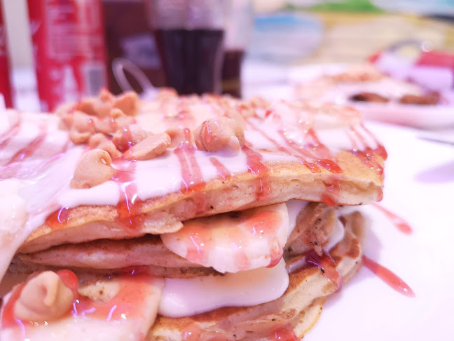 Opinii despre WOW American Retro Diner în Budapest - Vendéglátás