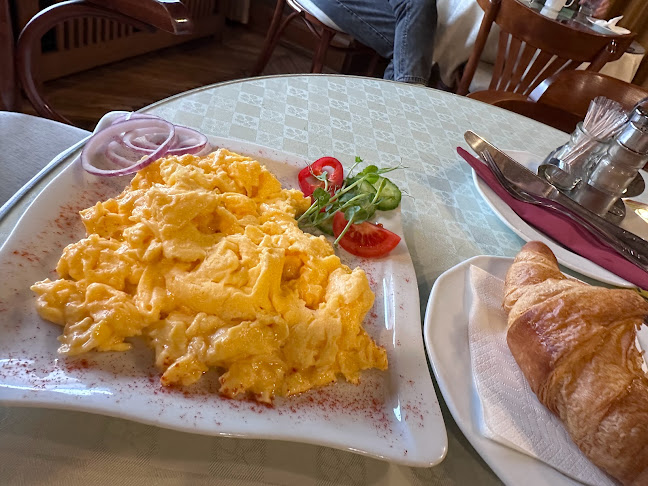 Opinii despre Kapos Kávéház în Kaposvár - Vendéglátás