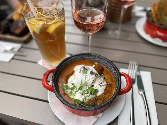 Comentarii opinii despre Fat Mama