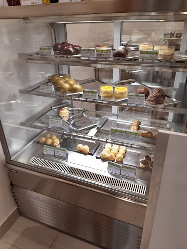 Opinii despre MAMO Gelato - Etele Plaza în Budapest - Vendéglátás