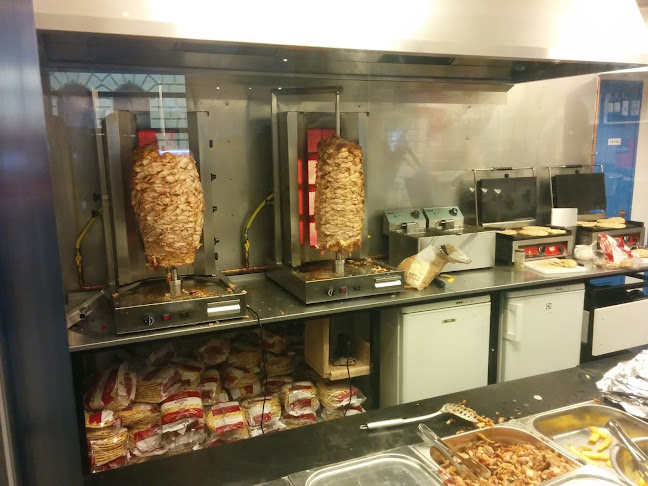 Comentarii opinii despre Gyros Kerkyra Görög Ételbár