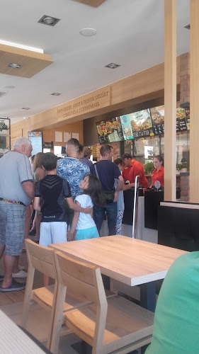 Opinii despre KFC Siófok M7 DT în Siófok - Vendéglátás