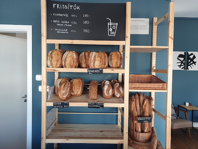 Opinii despre Apakovász Kézműves Pékműhely în Veresegyház - Vendéglátás