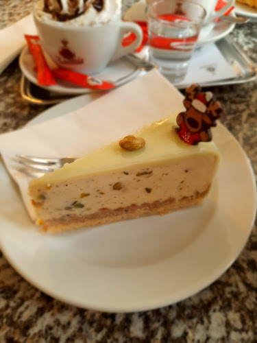 Korona Kávéház - Vendéglátás