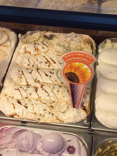 Aranytölcsér Fagylaltkert és Kávézó - Siófok