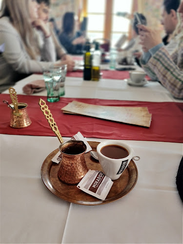 Corner Szerb Étterem