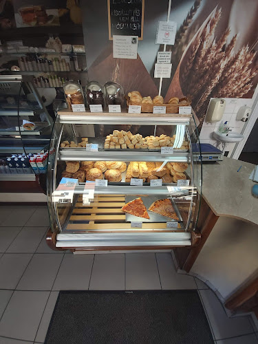 Hungária Pékség - Vendéglátás