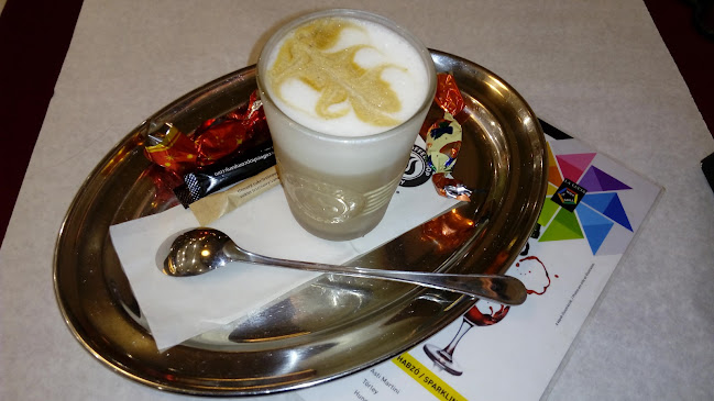 Budapest, Váci u 25, 1052