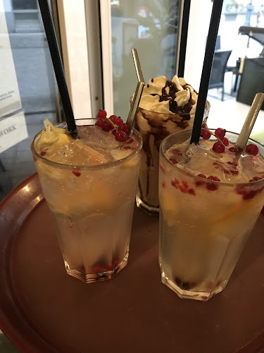 Budapest, Váci u 49, 1056