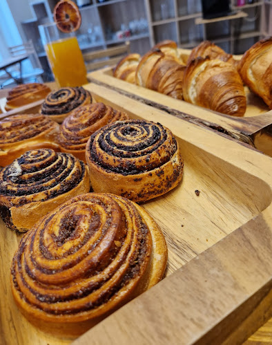 Opinii despre Koncept în Budapest - Vendéglátás