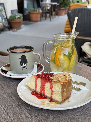 Opinii despre Coyote Coffee & Deli în Budapest - Vendéglátás