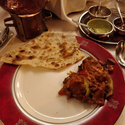 Taj Mahal Étterem - Vendéglátás