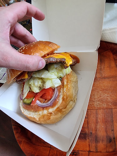 Opinii despre Centrum Burger în Nagykanizsa - Vendéglátás