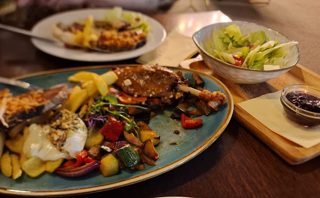 Comentarii opinii despre Belga Étterem & Bár