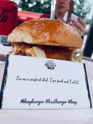 Opinii despre Larios Beach Bar by Deep Burger în Alsóörs - Vendéglátás