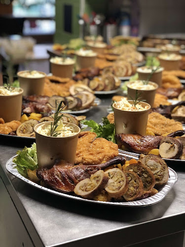 Comentarii opinii despre Svédasztalos étterem és Pizzaház pizzéria