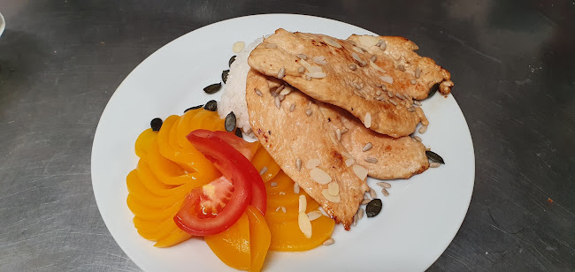 Dunaújváros, Dózsa György út 48, 2400