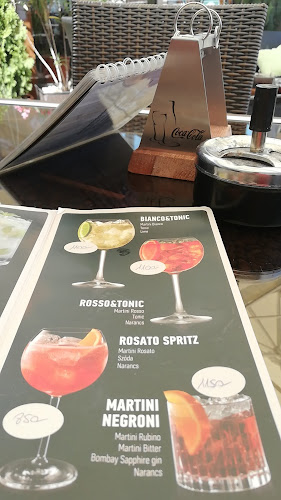 Comentarii opinii despre Daiquiri Kávéház,Bár és Bistro