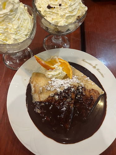 Komédiás Kávéház - Vendéglátás