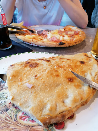 Fórum Pizzéria - Vendéglátás