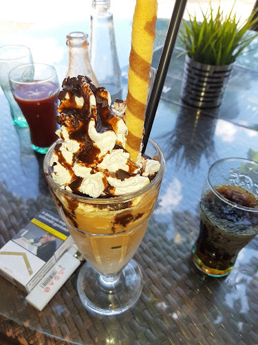 Opinii despre La Donna Koktélbár în Siófok - Vendéglátás