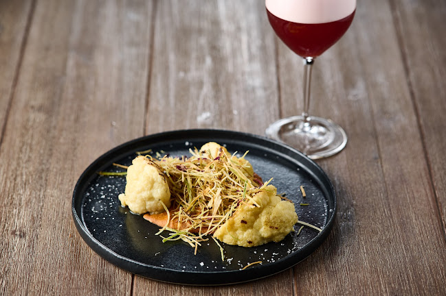 UMO Restaurant - Vendéglátás