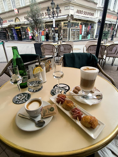 Budapest, Váci u 5, 1052