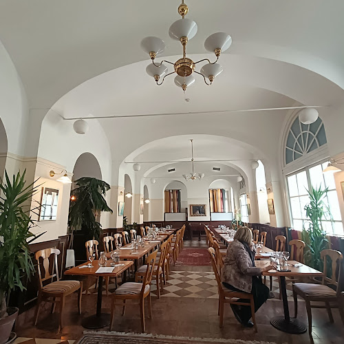 Károlyi Étterem - Budapest