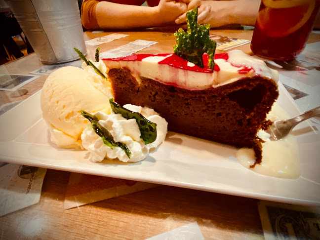 Comentarii opinii despre Johnny's Bistro Buda