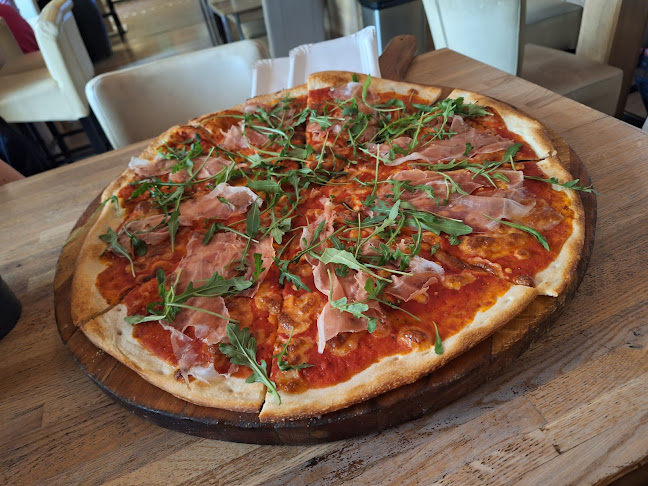 Pizza Piccolino - Vendéglátás