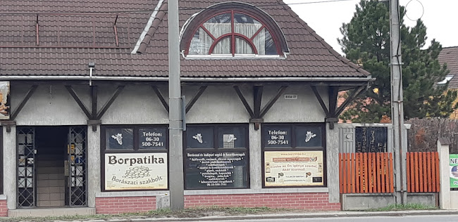 Opinii despre Borpatika Borászati Szakbolt în Székesfehérvár - Vendéglátás