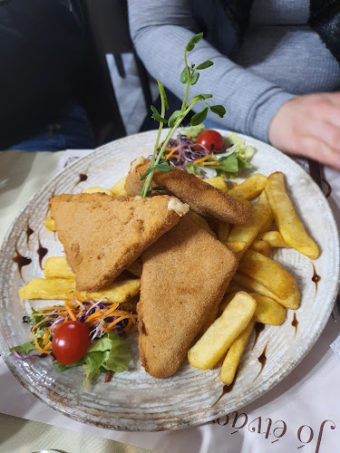 Opinii despre Véndiófa Grill Bisztró în Miskolc - Vendéglátás