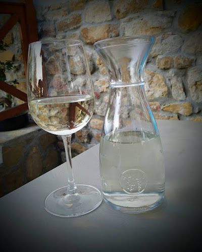 Mákvirág Borház-vendéglő