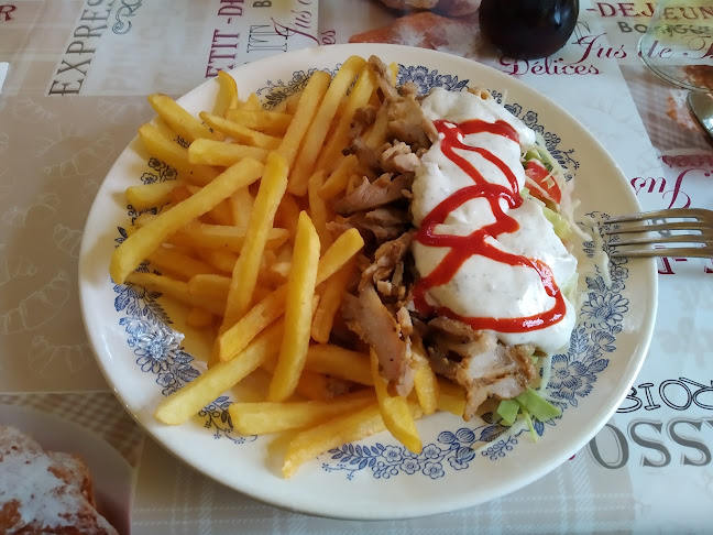 Opinii despre Kagyló Büfé, Söröző în Kisköre - Vendéglátás