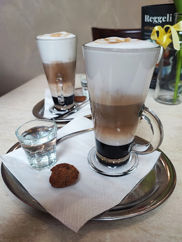 Bécsi Kávéház és Cukrászda Kft - Sütemények, torták.