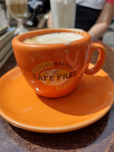 Opinii despre Café Frei Győr Belváros în Győr - Vendéglátás