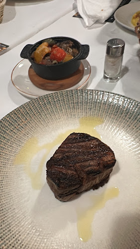 Opinii despre Trattoria Pomo D'Oro în Budapest - Vendéglátás