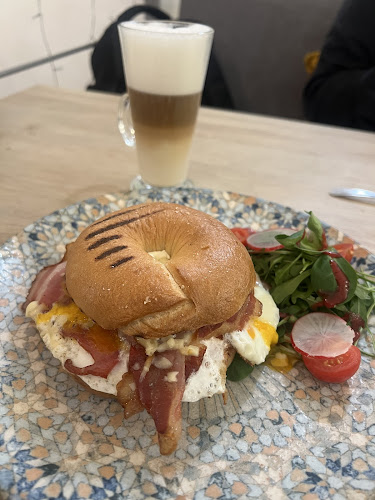 Opinii despre Cafe Brunch Budapest - Opera în Budapest - Vendéglátás