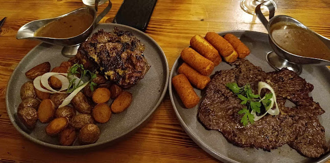 Comentarii opinii despre Katlan Borozó