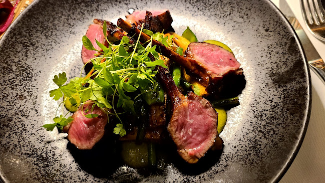 Budapest, Váci u 36, 1056